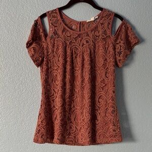 PerSeption Concept Lace Cut Shoulder Blouse in Rose Size Small Lined